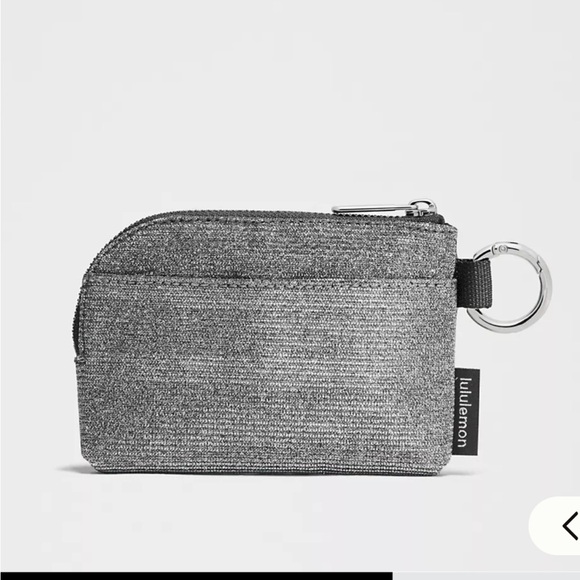 🆕 Lululemon Clippable Card Pouch - Glitter - Picture 10 of 16